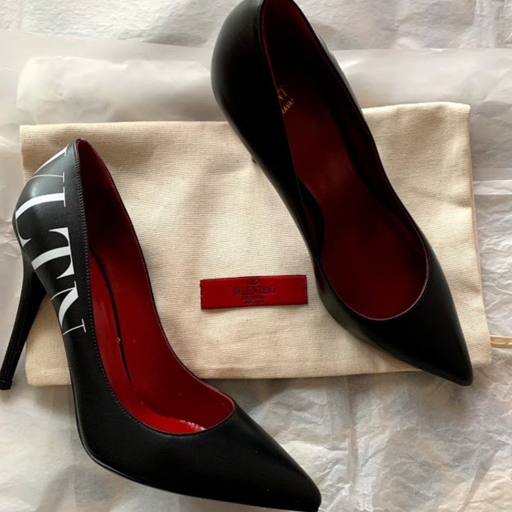Valentino shoes size 7.5